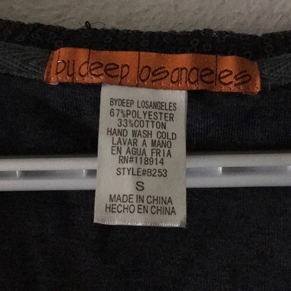 Sequined hoodie pullover. - Picture 3 of 5